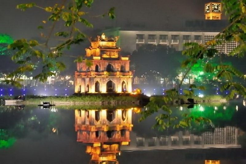 Hồ Gươm thủ đô Hà Nội