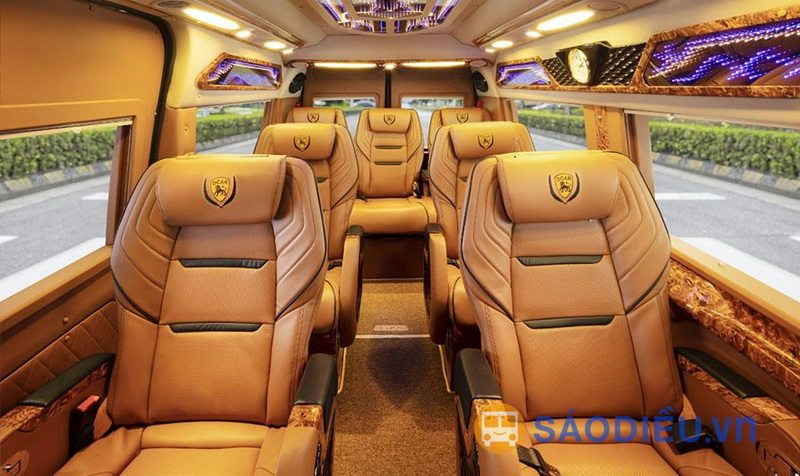 Nội thất xe 9 chỗ Limousin A Chau Nha Trang