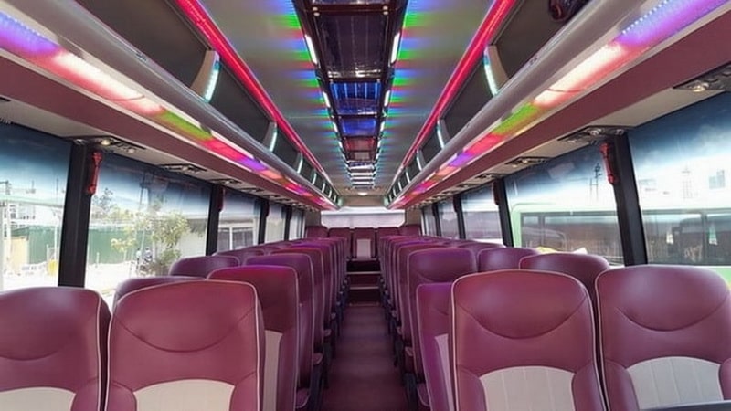 Nội thất Xe 47 chỗ Universe Hino E5 Nha Trang