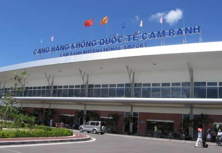 Sân bay Cam Ranh 